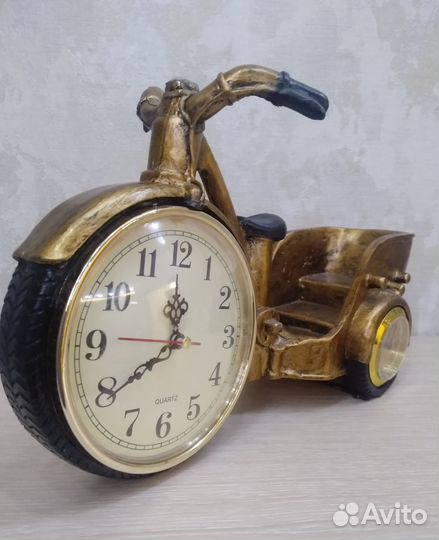 Настольные часы