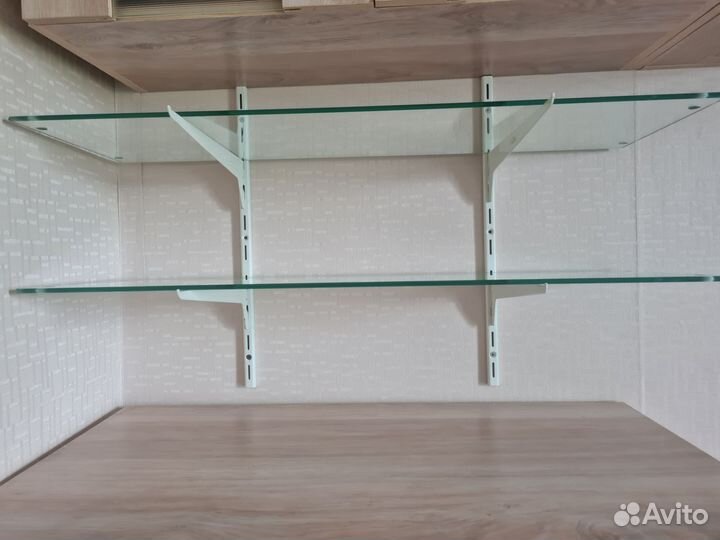 Стеклянные полки,с креплениями,б/у,стекло