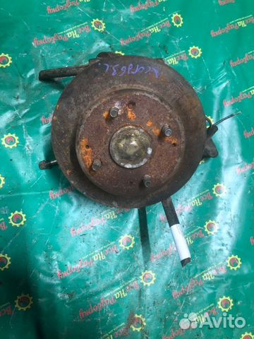 Кулак задний левый Honda Accord 6