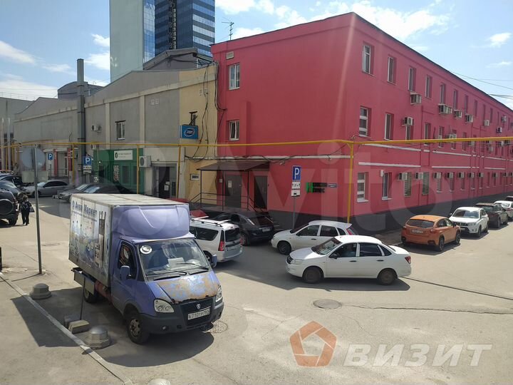 Офис с панорамным остеклением в бц Форум