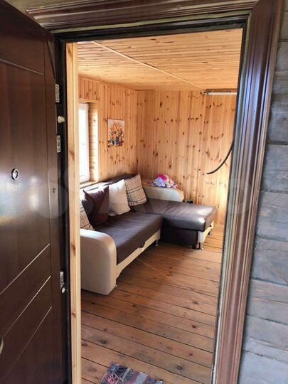 Дом 20 м² на участке 10,8 сот.