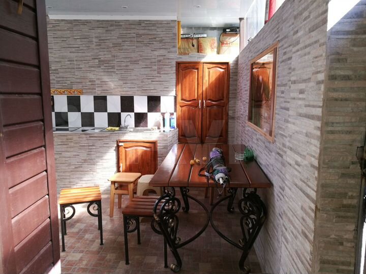 Комната 15 м² в 4-к., 3/3 эт.