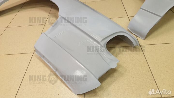 Пластиковые крылья Audi 100 C3 штатные