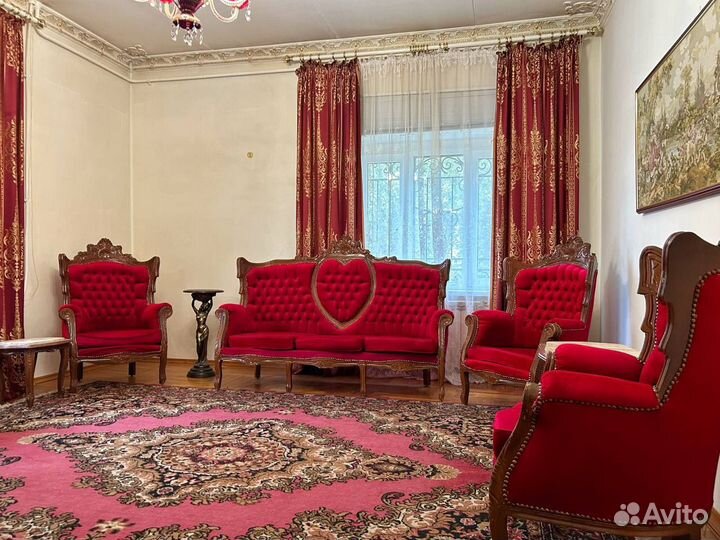 Диван и кресло бу