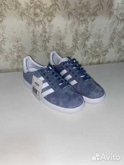 Кроссовки adidas gazelle