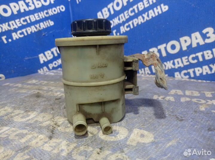 Бачок гидроусилителя Renault Laguna 2 K4M 2006