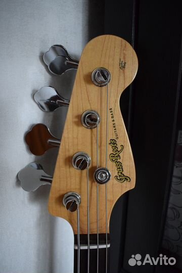 Бас гитара Grass Roots Precision Bass
