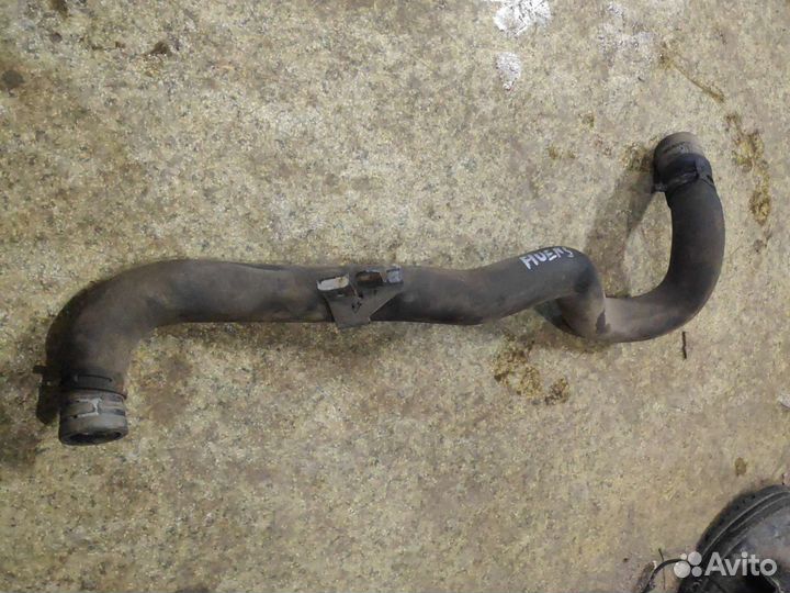 Патрубок Renault Fluens