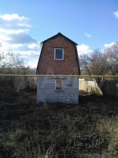 Дом 20 м² на участке 8 сот.