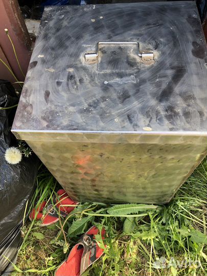 Емкость для воды из нержавейки с крышкой