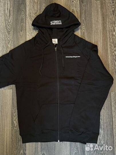 Vetements Free Hugs zip hoodie купить в Нижнем Новгороде по низкой