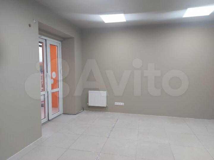 Магазин с арендаторами, 41 м²