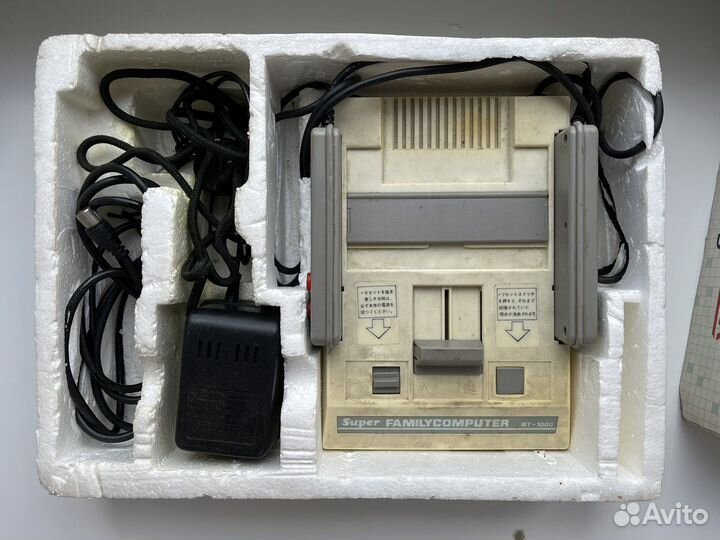 Игровая приставка Famicom