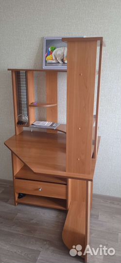 Компьютерный стол б/у