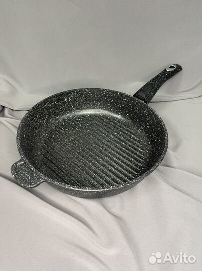 Сковорода гриль Горница 28см со съемной ручкой