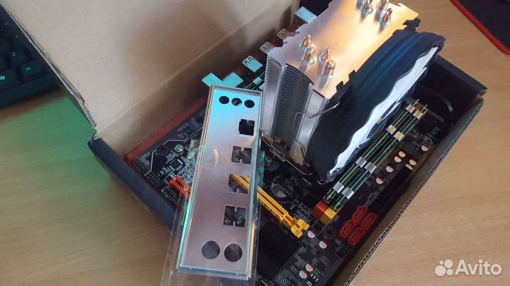 Комплект на Intel x79; 8ядер/16потоков, 16гб DDR3