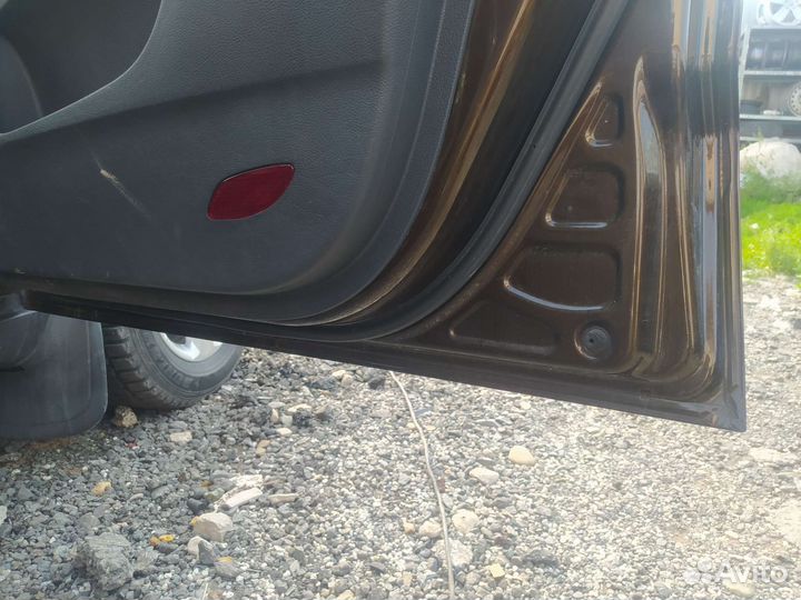 Задняя Дверь Geely Emgrand X7