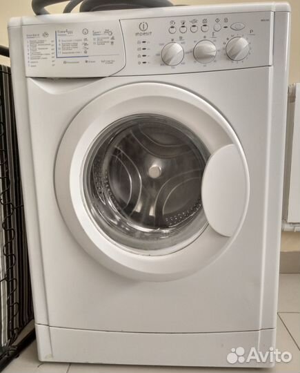 Стиральная машина Indesit Wisl103, 5 кг, 1000 об
