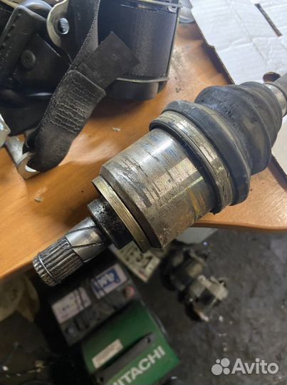 Полуось правая Nissan Almera Classic 1,6 МКПП