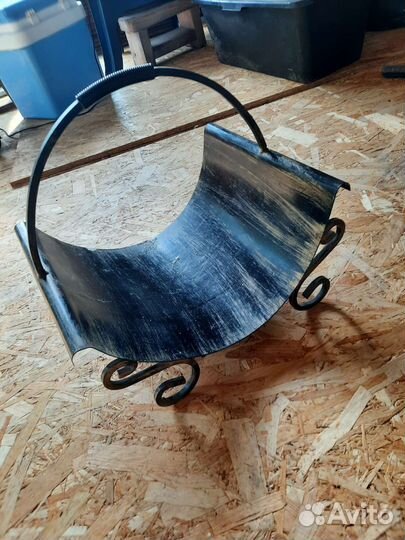 Дровница кованая