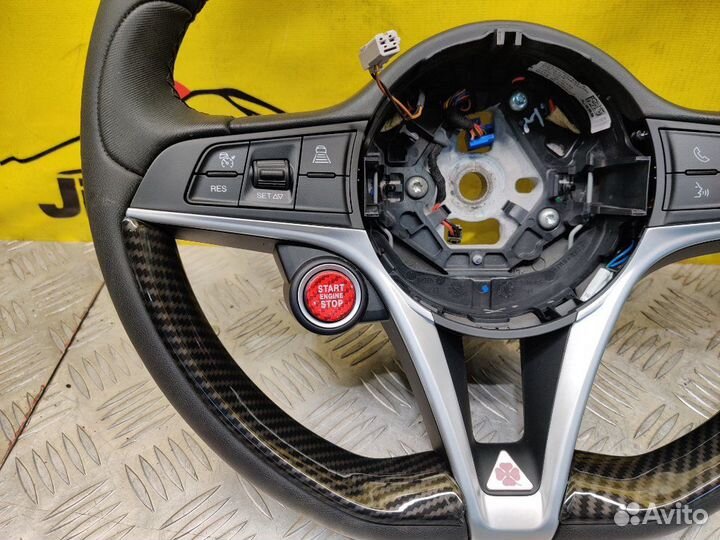 Руль с подогревом Alfa Romeo Giulia GME 2.0 280лс