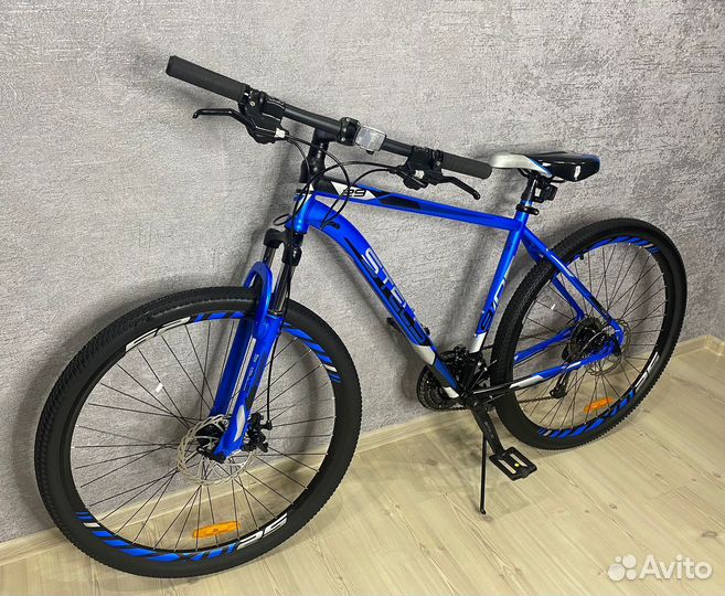 Stels Navigator 590v 18 рама новый