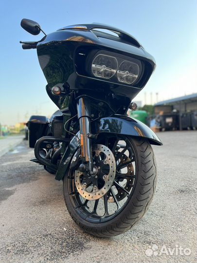 Harley Davidson Road Glade