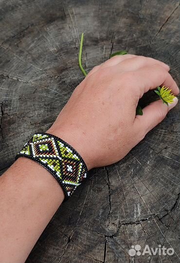 Браслет - оберег с этническим орнаментом