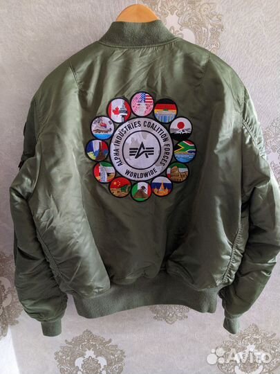 Редкий бомбер Alpha Industries Ma-1 с большим лого