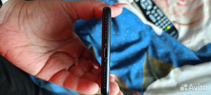 Телефон iPhone 7 plus