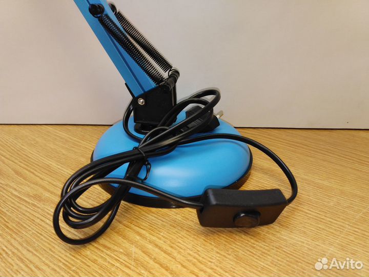 Лампы настольные светодиодные новые