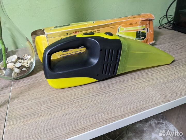 Пылесос автомобильный