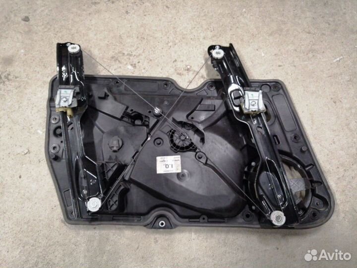 Стеклоподъемник передний без мотора Volkswagen Golf