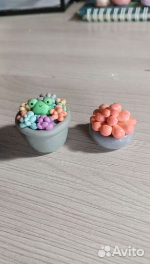 Фигурки из глины и бисера