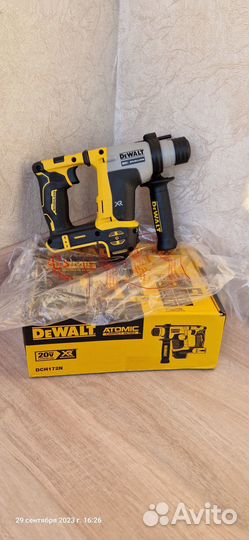 Аккумуляторный перфоратор DeWalt DCH172