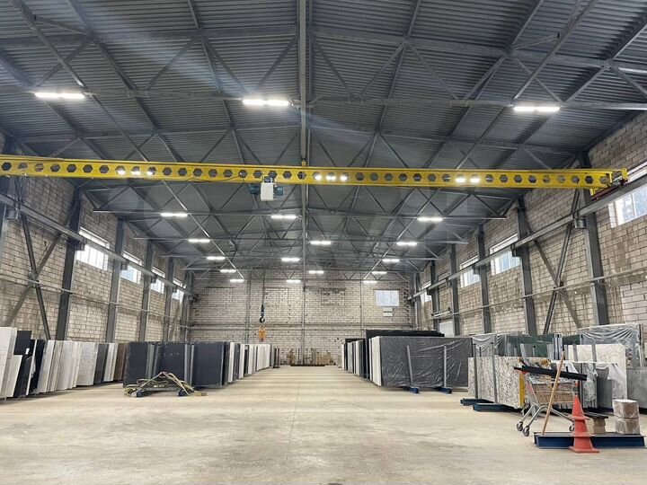 Склад, 1300 м²