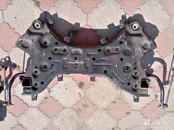 Подрамник передний Kia sportage 4