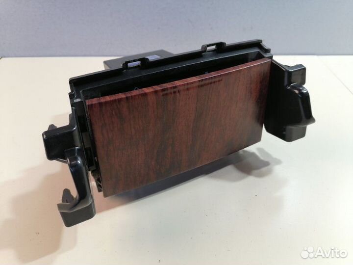 Бардачок Toyota Premio NZT260 1nzfe 2008