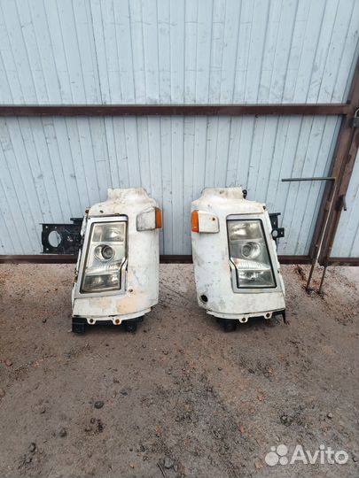 Фара главного света Volvo FH12