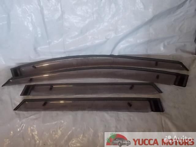 Б/У Ветровик T.Caldina 241 комплект / комплект