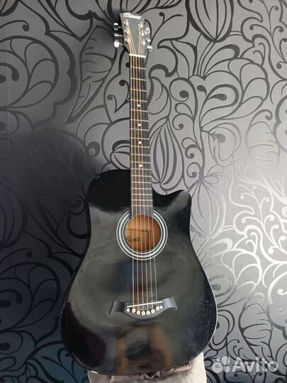 Акустическая гитара