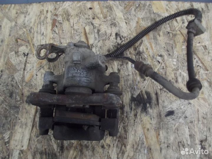 Супорт задний левый Peugeot 407