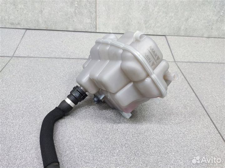 Бачок расширительный Audi A6 C7 Allroad