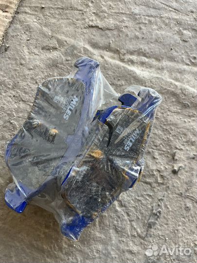 Комплект передних колодок Renault Duster