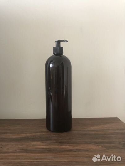 Флакон с дозатором для шампуня или жидкого мыла