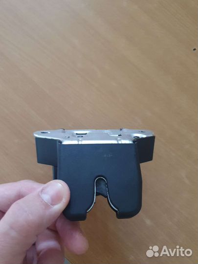 Замок багажника solaris 2017