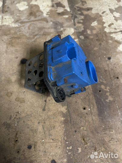 Резистор вентилятора охлаждения Ситроен С4