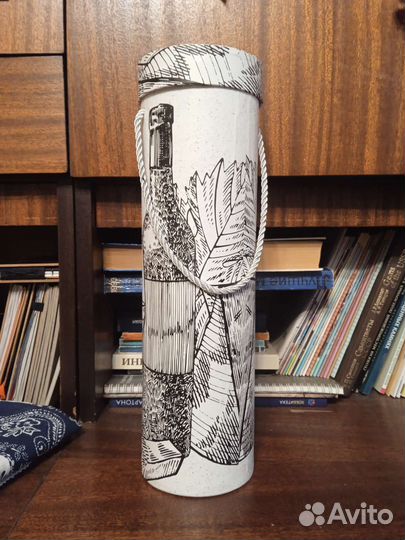 Коробка для бутылки (тубус)