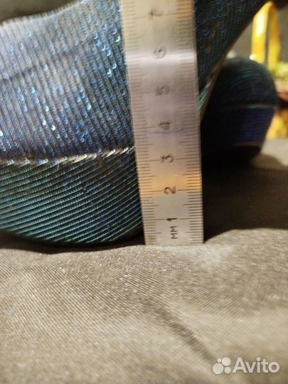 Туфли Ronzo на платформе 38 размер