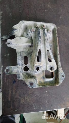 Площадка по акумулятор Тойота Королла Е150